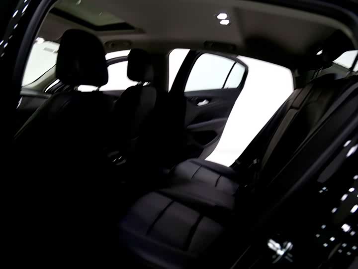 Фото 8 - Buick Regal