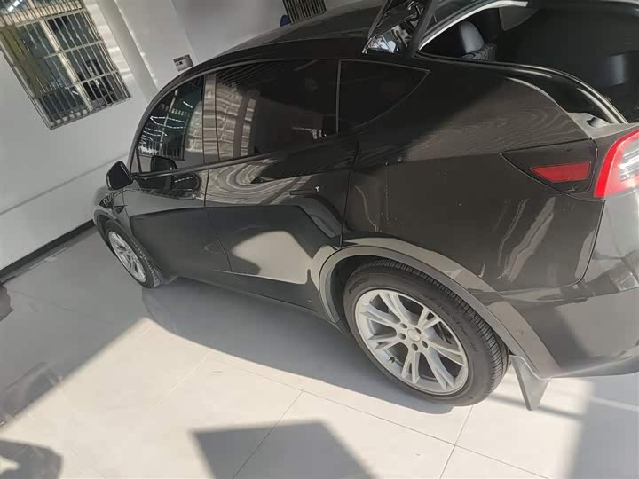 Фото 5 - Tesla Model Y