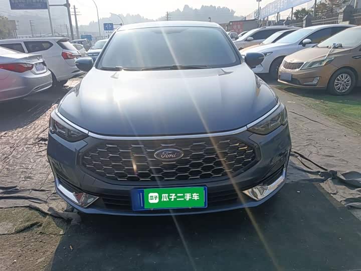 Фото 3 - Ford Escort