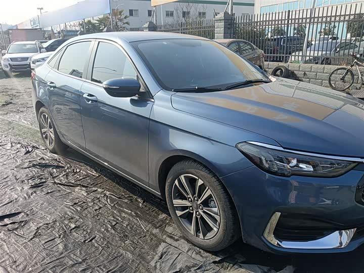 Фото 4 - Ford Escort