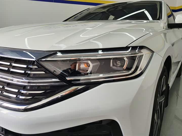 Фото 5 - Volkswagen Sagitar L