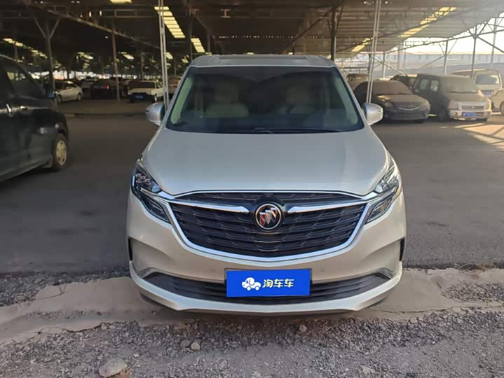 Фото 2 - Buick GL8 ES