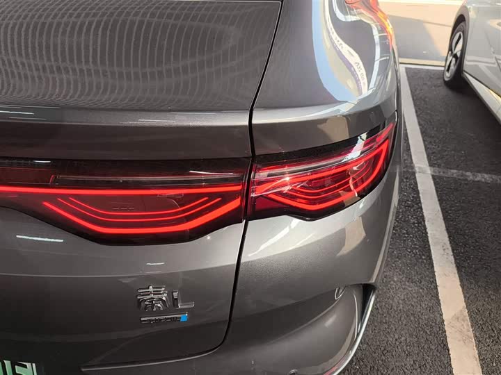 Фото 8 - BYD Qin L