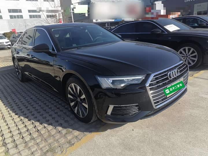 Фото 4 - Audi A6L