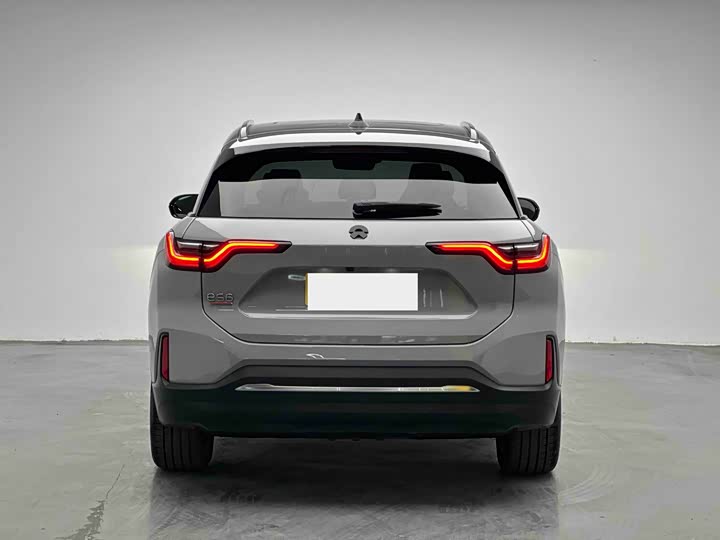 Фото 4 - Nio ES6