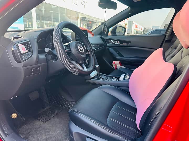 Фото 2 - Mazda CX-4