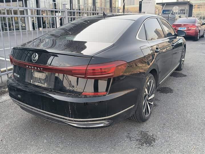 Фото 3 - Volkswagen Passat