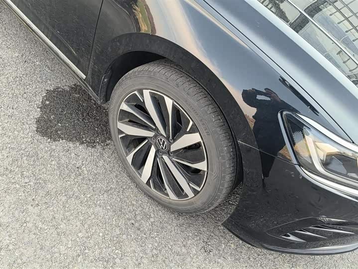 Фото 6 - Volkswagen Passat