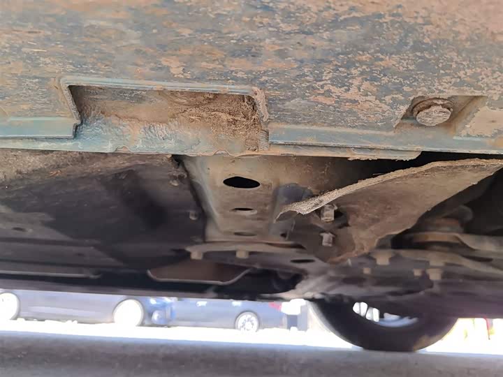 Фото 2 - Geely Preface