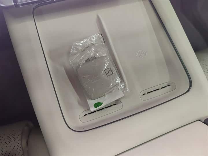 Фото 9 - Zeekr 7X