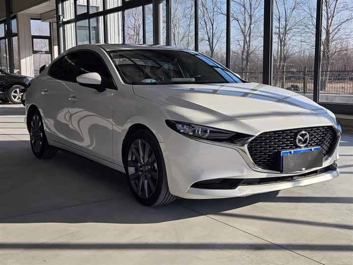 Фото 3 - Mazda 3 (Axela)