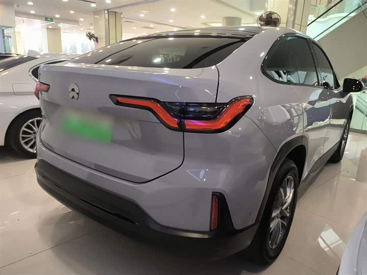 Фото 7 - Nio EC6