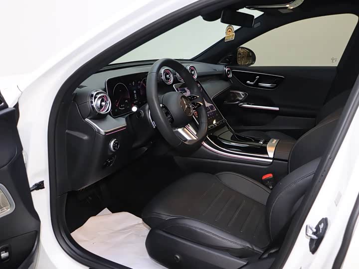 Фото 9 - Mercedes-Benz C-Class