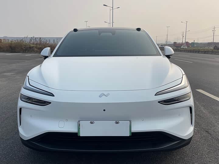 Фото 2 - Nio Onvo L60