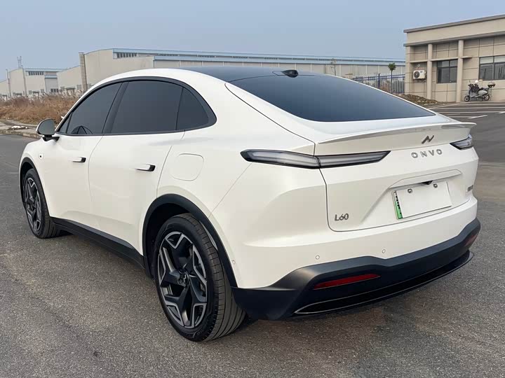 Фото 5 - Nio Onvo L60