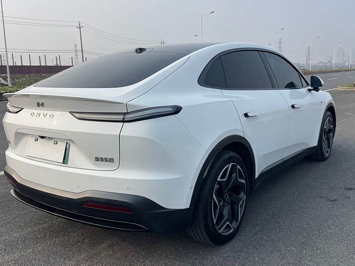 Фото 7 - Nio Onvo L60