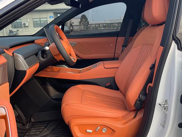 Фото 8 - Nio Onvo L60