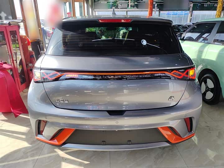 Фото 6 - BYD Dolphin