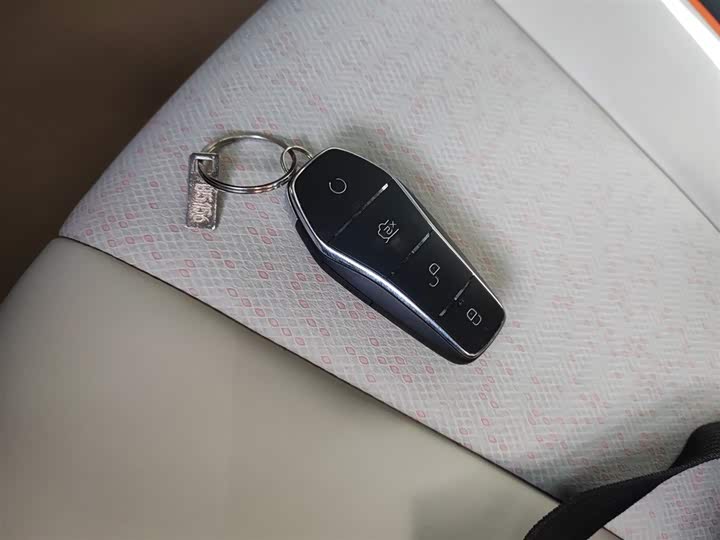 Фото 9 - BYD Dolphin