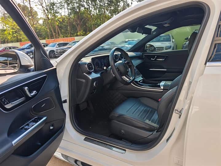 Фото 4 - Mercedes-Benz C-Class