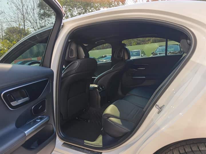 Фото 7 - Mercedes-Benz C-Class