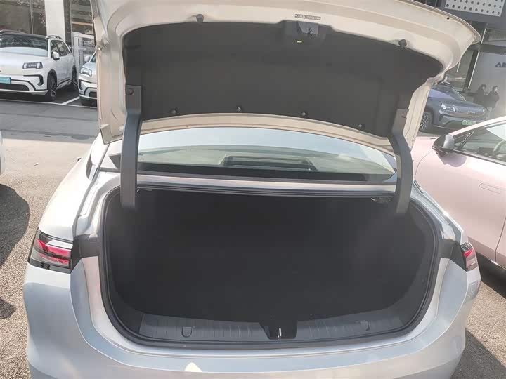 Фото 20 - GAC Aion S Max