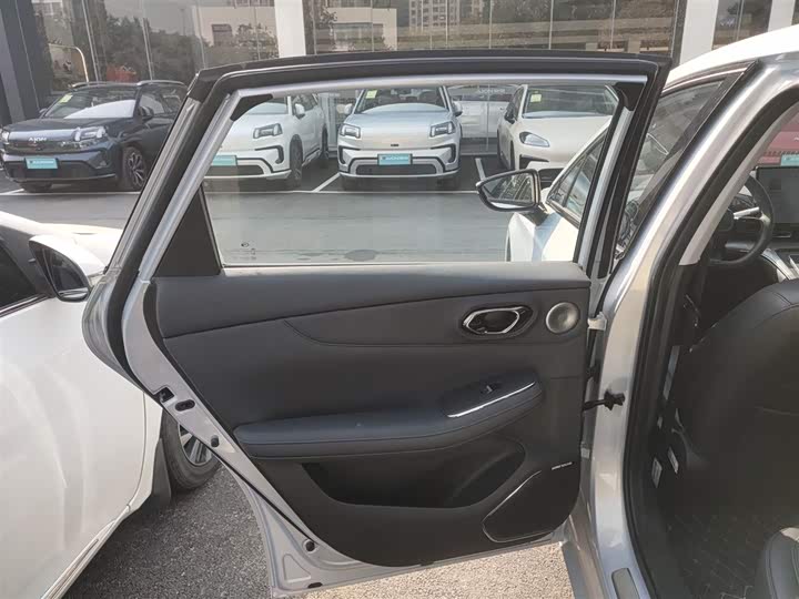 Фото 30 - GAC Aion S Max