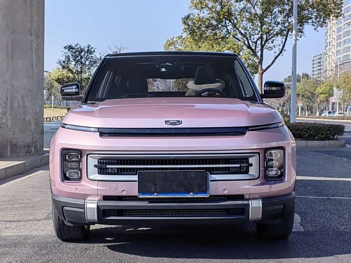 Фото 2 - Geely Icon