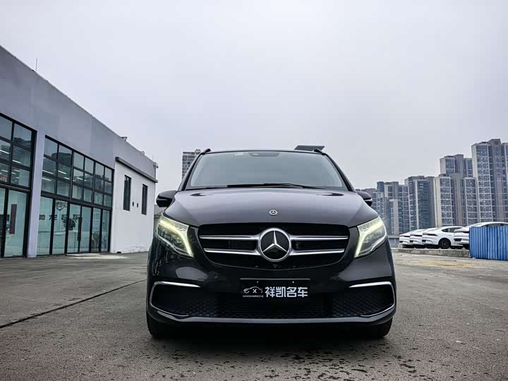 Фото 2 - Mercedes-Benz V-Class