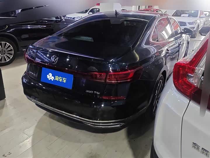 Фото 3 - Volkswagen Passat