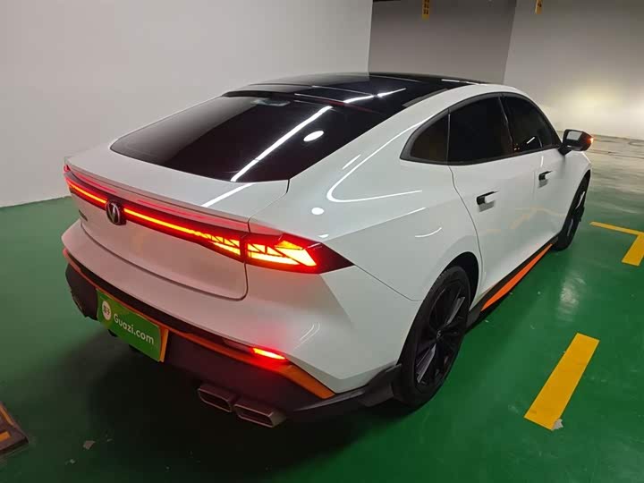 Фото 7 - Changan UNI-V