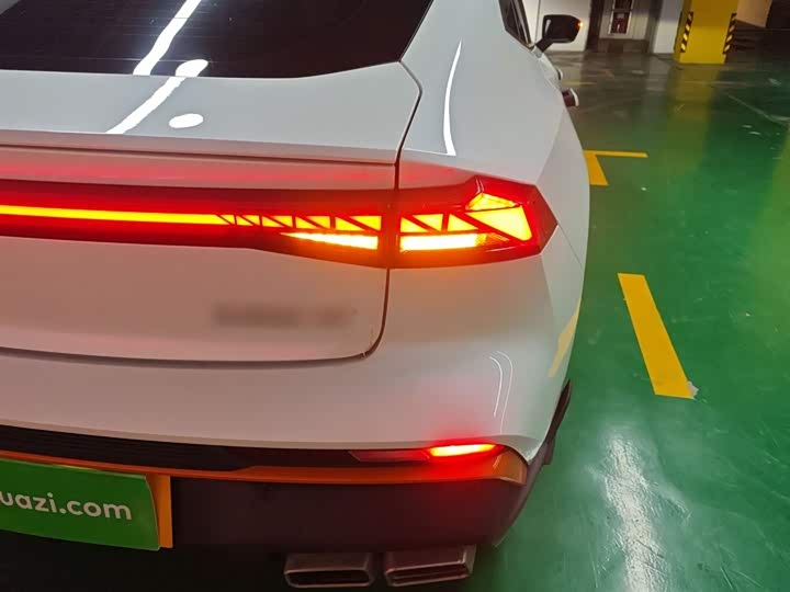 Фото 8 - Changan UNI-V