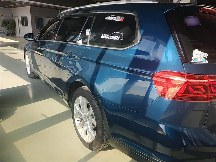 Фото 5 - Volkswagen Passat Variant