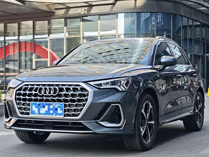 Фото 1 - Audi Q3