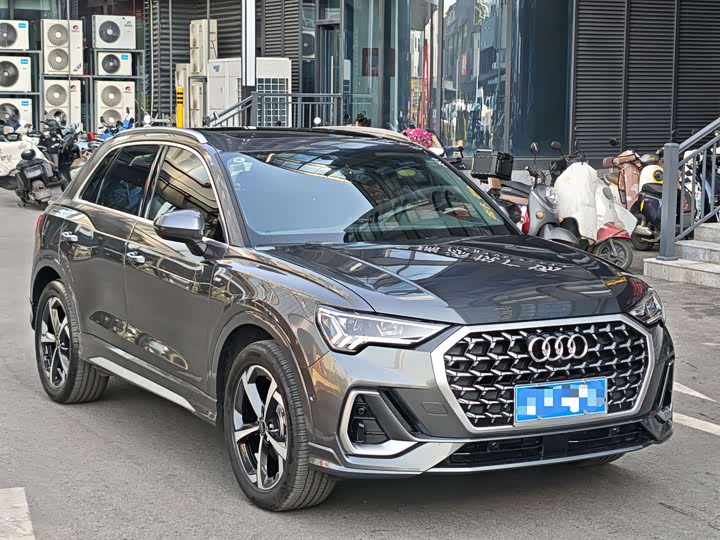 Фото 5 - Audi Q3