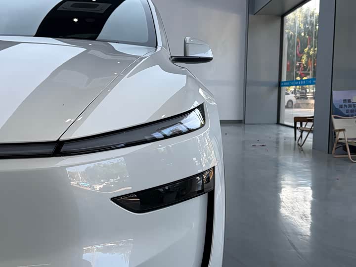 Фото 8 - Tesla Model Y