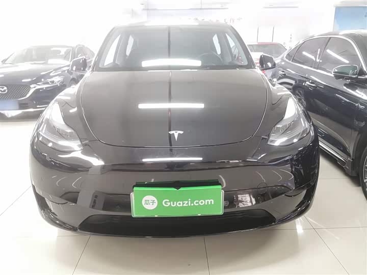 Фото 3 - Tesla Model Y