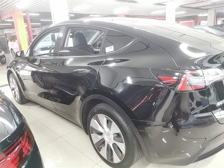 Фото 5 - Tesla Model Y