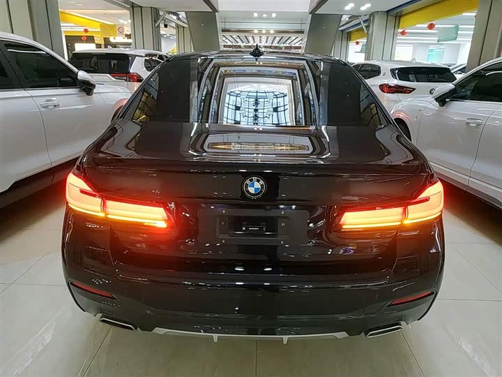 Фото 6 - BMW 5 Series