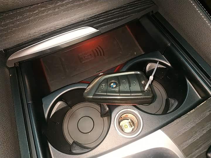 Фото 9 - BMW 5 Series