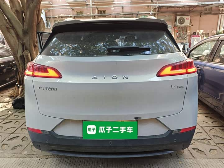 Фото 6 - GAC Aion V