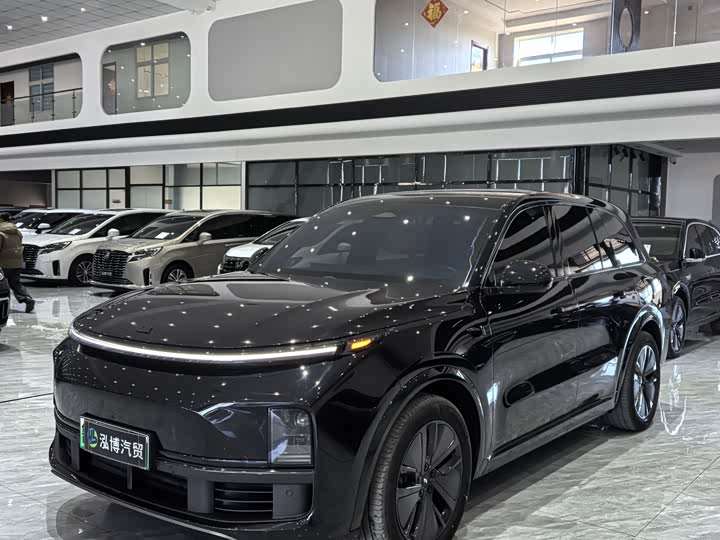 Фото 1 - LiXiang L8