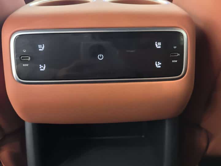 Фото 9 - LiXiang L8