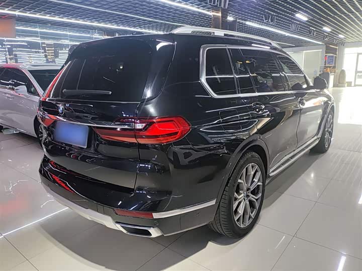 Фото 7 - BMW X7