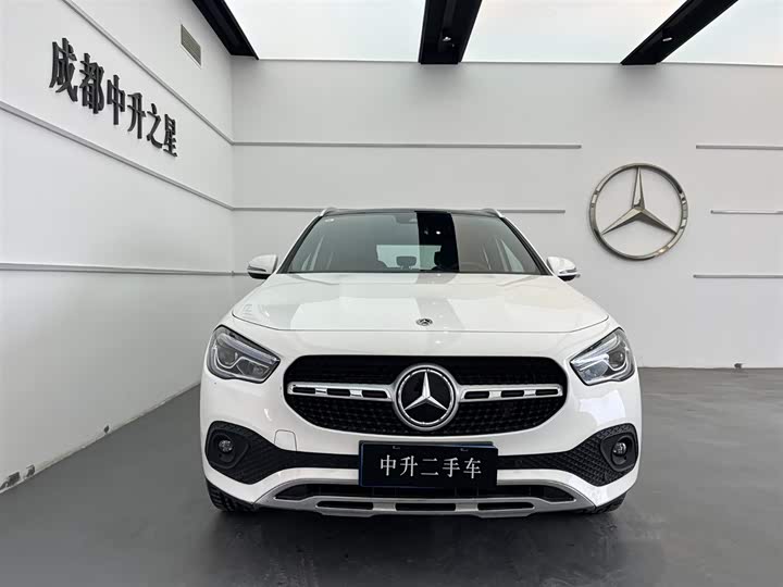 Фото 2 - Mercedes-Benz GLA-Class