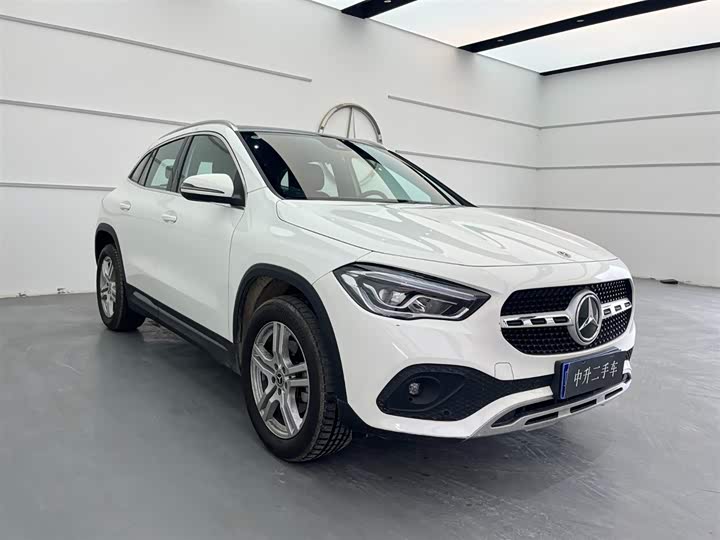 Фото 3 - Mercedes-Benz GLA-Class