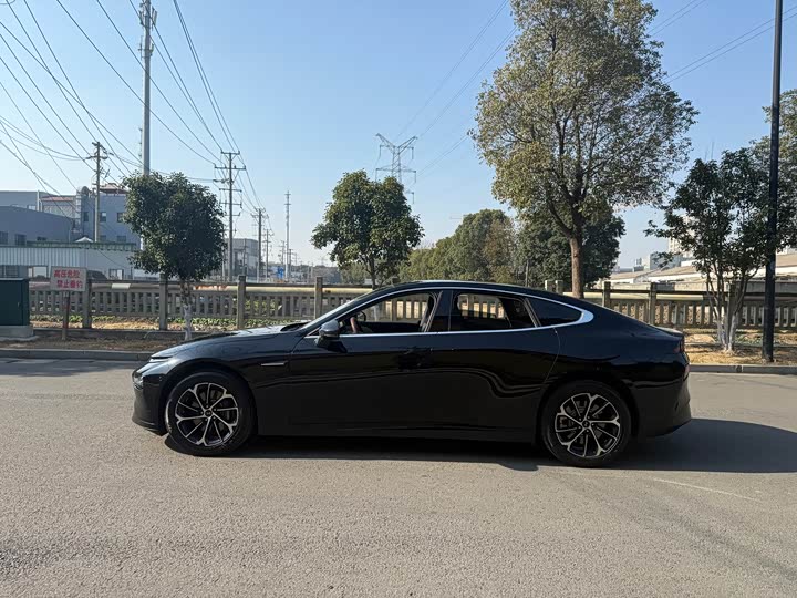 Фото 5 - XPeng P7