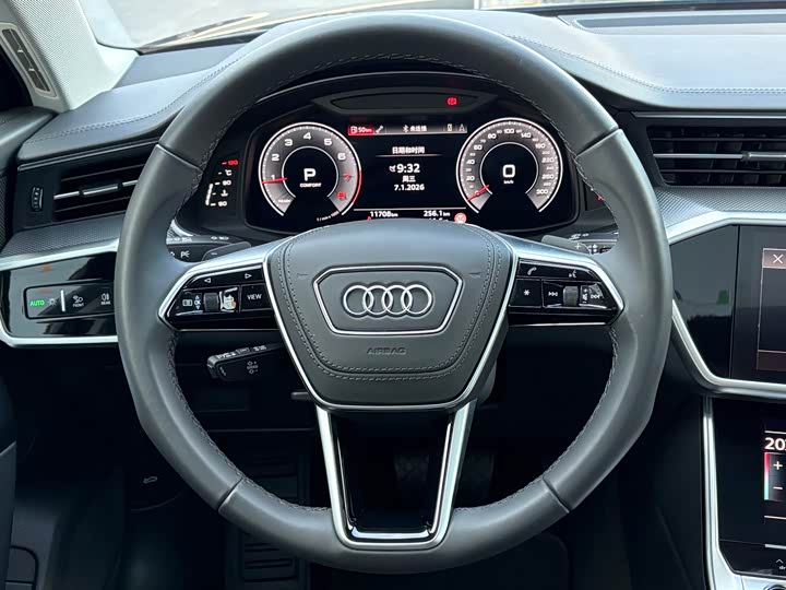 Фото 6 - Audi A6L
