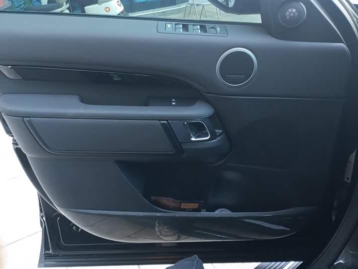 Фото 7 - Land Rover Discovery