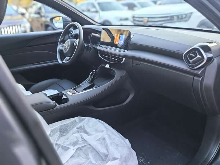 Фото 5 - MG Motor 5